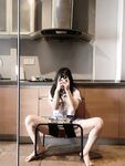 露脸巨乳高颜值大学生【小坦克】宿舍自慰，户外露出，喝尿，叫爸爸！漂亮学生妹私下极度反差是个露出癖性瘾小母狗