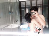 推特极品白虎萝莉『kitty不吃鱼』一字马紫薇被男主调教啪啪乖的狠！超嫩可爱人形小母狗被操的叫爸爸下