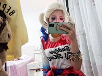 推特极品白虎萝莉『kitty不吃鱼』一字马紫薇被男主调教啪啪乖的狠！超嫩可爱人形小母狗被操的叫爸爸下