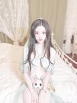 Cô gái chân dài siêu đẹp "Thanh Lệ" khoe trọn vẻ đẹp hoàn hảo trong những bức ảnh! Thân hình cô gái khiến người ta thèm thuồng, cái lồn hồng hào ướt đẫm chất nhờn, và cô ấy mở lồn ra để đòi quan hệ.