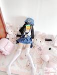 Cô bé "Cai Cai Loli" siêu đáng yêu đã bị cha của người đỡ đầu vạch trần và huấn luyện ngoài trời. Cô bé ngoan ngoãn trong mắt bạn bè và thầy cô thực ra chỉ là con đĩ của cha mình trong chốn riêng tư.
