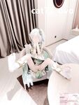 Cô bé "Cai Cai Loli" siêu đáng yêu đã bị cha của người đỡ đầu vạch trần và huấn luyện ngoài trời. Cô bé ngoan ngoãn trong mắt bạn bè và thầy cô thực ra chỉ là con đĩ của cha mình trong chốn riêng tư.