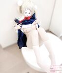 Cô bé "Cai Cai Loli" siêu đáng yêu đã bị cha của người đỡ đầu vạch trần và huấn luyện ngoài trời. Cô bé ngoan ngoãn trong mắt bạn bè và thầy cô thực ra chỉ là con đĩ của cha mình trong chốn riêng tư.