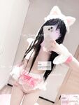 Cô bé "Cai Cai Loli" siêu đáng yêu đã bị cha của người đỡ đầu vạch trần và huấn luyện ngoài trời. Cô bé ngoan ngoãn trong mắt bạn bè và thầy cô thực ra chỉ là con đĩ của cha mình trong chốn riêng tư.
