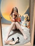 极品身材黑丝少妇，黑丝美腿自慰揉胸