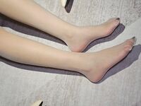 极品身材黑丝少妇，黑丝美腿自慰揉胸