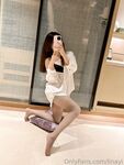 极品身材黑丝少妇，黑丝美腿自慰揉胸