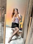 极品身材黑丝少妇，黑丝美腿自慰揉胸