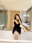极品身材黑丝少妇，黑丝美腿自慰揉胸