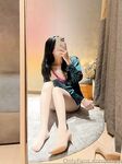 极品身材黑丝少妇，黑丝美腿自慰揉胸