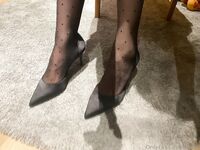 极品身材黑丝少妇，黑丝美腿自慰揉胸