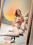 极品身材黑丝少妇，黑丝美腿自慰揉胸