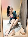 极品身材黑丝少妇，黑丝美腿自慰揉胸