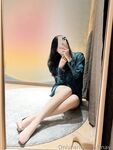 极品身材黑丝少妇，黑丝美腿自慰揉胸