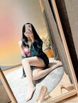 极品身材黑丝少妇，黑丝美腿自慰揉胸