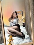 极品身材黑丝少妇，黑丝美腿自慰揉胸