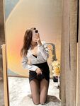 极品身材黑丝少妇，黑丝美腿自慰揉胸