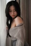 素人美女拍写真被摄影师花言巧语拿下，无套内射小穴特写偷拍，因为是偷拍，所以视频资源不多
