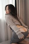 素人美女拍写真被摄影师花言巧语拿下，无套内射小穴特写偷拍，因为是偷拍，所以视频资源不多