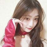 Seorang gadis junior dari kolej tertentu menipu teman lelaki jarak jauhnya selama beberapa tahun. Dia dilatih secara persendirian dan dikutuk oleh seorang lelaki generasi kedua yang kaya. Kemudian, dia dibuang oleh lelaki kaya itu dan berpisah dengannya.