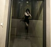 超美貌と完璧なスタイルを持つ女子大生の女神は、金持ちの言いなりの小悪魔。まさに完璧なガンラックだ