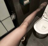 超美貌と完璧なスタイルを持つ女子大生の女神は、金持ちの言いなりの小悪魔。まさに完璧なガンラックだ