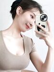 超美貌と完璧なスタイルを持つ女子大生の女神は、金持ちの言いなりの小悪魔。まさに完璧なガンラックだ