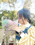 00后的清纯女大学生眼镜妹，这口活简直了，吃起来没完没了的，就这样舔你能坚持多久？