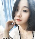 A slutty female college student born in the 2000s took a selfie in the girls' dormitory for her long-distance boyfriend to see. She was so horny in private.