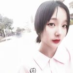 A slutty female college student born in the 2000s took a selfie in the girls' dormitory for her long-distance boyfriend to see. She was so horny in private.