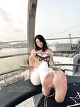身材爆好的高颜值外卖媛小母狗，雪白肌肤大长腿，大尺度图视