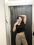 反差婊還得看眼鏡妹女大學生，和異地戀男友網聊求操，這身材挺極品的