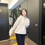反差婊還得看眼鏡妹女大學生，和異地戀男友網聊求操，這身材挺極品的