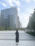ピンク色の美しい顔立ちの女子大生が海へアルバイトに出かけた。ホテルでスポンサーに犬鎖で縛られ、激しく犯される。セクシーすぎる。