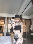 Tatu liar, cincin yin yang mendominasi, selebriti Internet bernilai tinggi, badan sempurna, klip kebajikan bocor, lihat sahaja