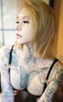 Tatu liar, cincin yin yang mendominasi, selebriti Internet bernilai tinggi, badan sempurna, klip kebajikan bocor, lihat sahaja