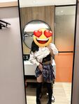 Seorang pelajar kolej wanita tulen, dengan penampilan yang tulen dan berkelakuan baik, dilatih dan dimainkan oleh teman lelakinya, dan keseluruhan proses mandi telah dirakam dan dibocorkan