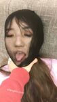 黑丝玉足反差女大学生，商场试衣间立口爆足交不雅私拍