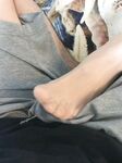 黑丝玉足反差女大学生，商场试衣间立口爆足交不雅私拍