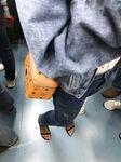 黑丝玉足反差女大学生，商场试衣间立口爆足交不雅私拍