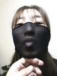 黑丝玉足反差女大学生，商场试衣间立口爆足交不雅私拍