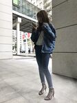 黑丝玉足反差女大学生，商场试衣间立口爆足交不雅私拍