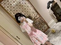 สาวโลลิสุดน่ารักและบริสุทธิ์ถ่ายรูปส่วนตัวขนาดใหญ่พร้อมวิดีโอชุดรูปภาพที่จ่ายเงิน