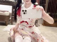 สาวโลลิสุดน่ารักและบริสุทธิ์ถ่ายรูปส่วนตัวขนาดใหญ่พร้อมวิดีโอชุดรูปภาพที่จ่ายเงิน