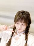 สาวโลลิสุดน่ารักและบริสุทธิ์ถ่ายรูปส่วนตัวขนาดใหญ่พร้อมวิดีโอชุดรูปภาพที่จ่ายเงิน