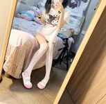 สาวโลลิสุดน่ารักและบริสุทธิ์ถ่ายรูปส่วนตัวขนาดใหญ่พร้อมวิดีโอชุดรูปภาพที่จ่ายเงิน