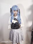 2025新品，电报高质露脸泄密，25岁极品阿黑颜母畜【孙雨蕾】VIP付费，各种调教打炮肛交，花样繁多