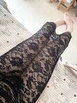 6月新品，推特12萬粉絲，大二反差婊【一人偶】門檻福利，宿舍內各種誘惑自慰，一線天饅頭逼各種絲襪