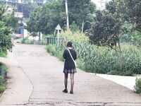 Jurugambar Xun Hualang - Temu janji dalam talian dengan seorang gadis cantik dari Sekolah Seni 2006 untuk mengambil gambar dan kemudian memandu ke alam liar untuk melakukan hubungan seks