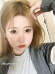 《百度云泄密》冒充艺校老师忽悠成绩不好的漂亮女生，脱光光掰开鲍鱼看看是否被开苞